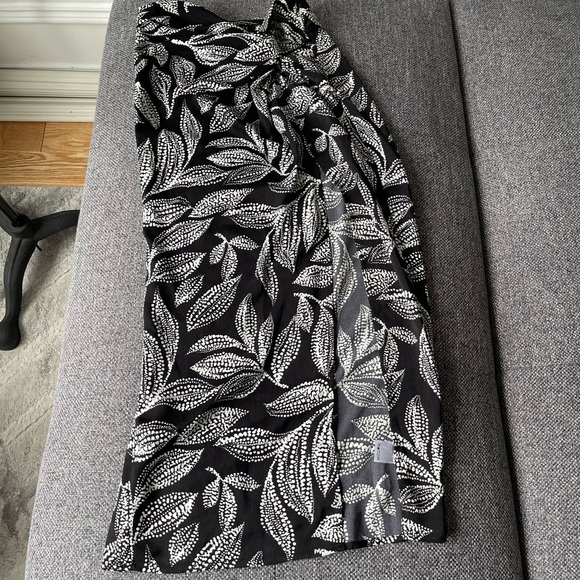 Dynamite Midi Skirt - Picture 5 of 9